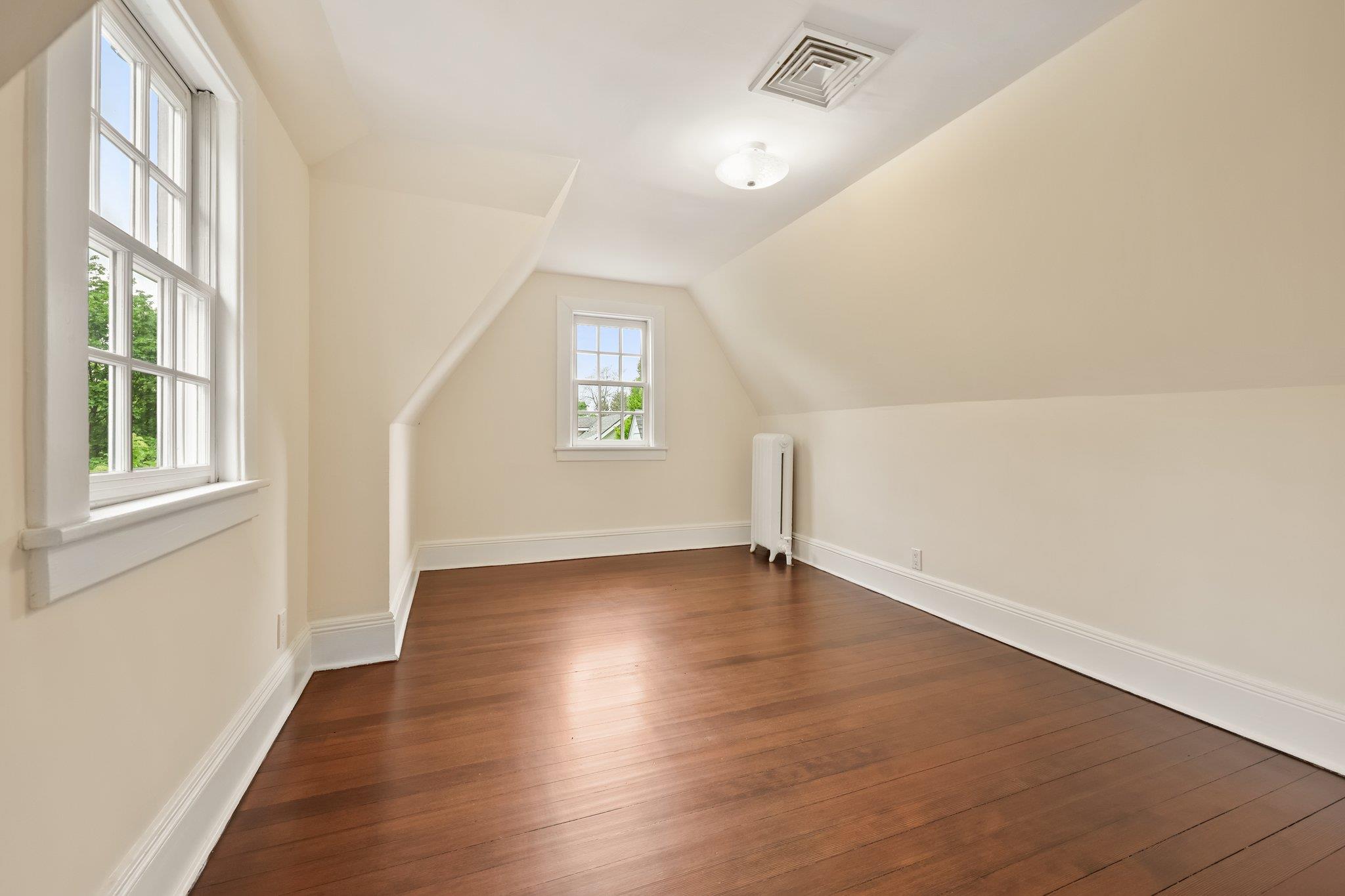 83 White Plains Road, Bronxville, New York image 21