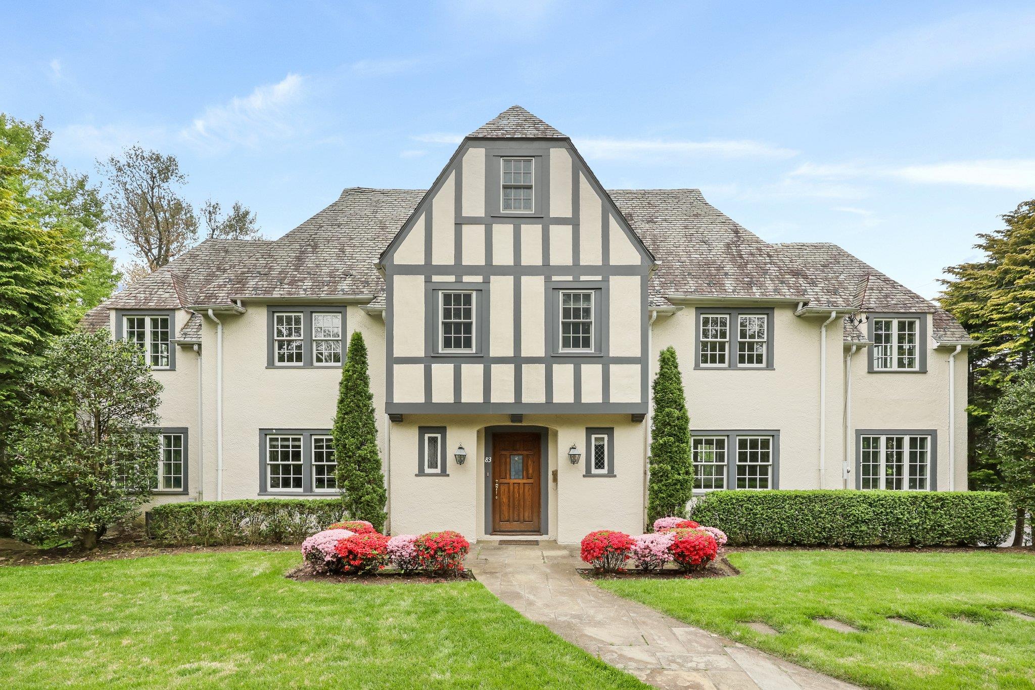 83 White Plains Road, Bronxville, New York image 1
