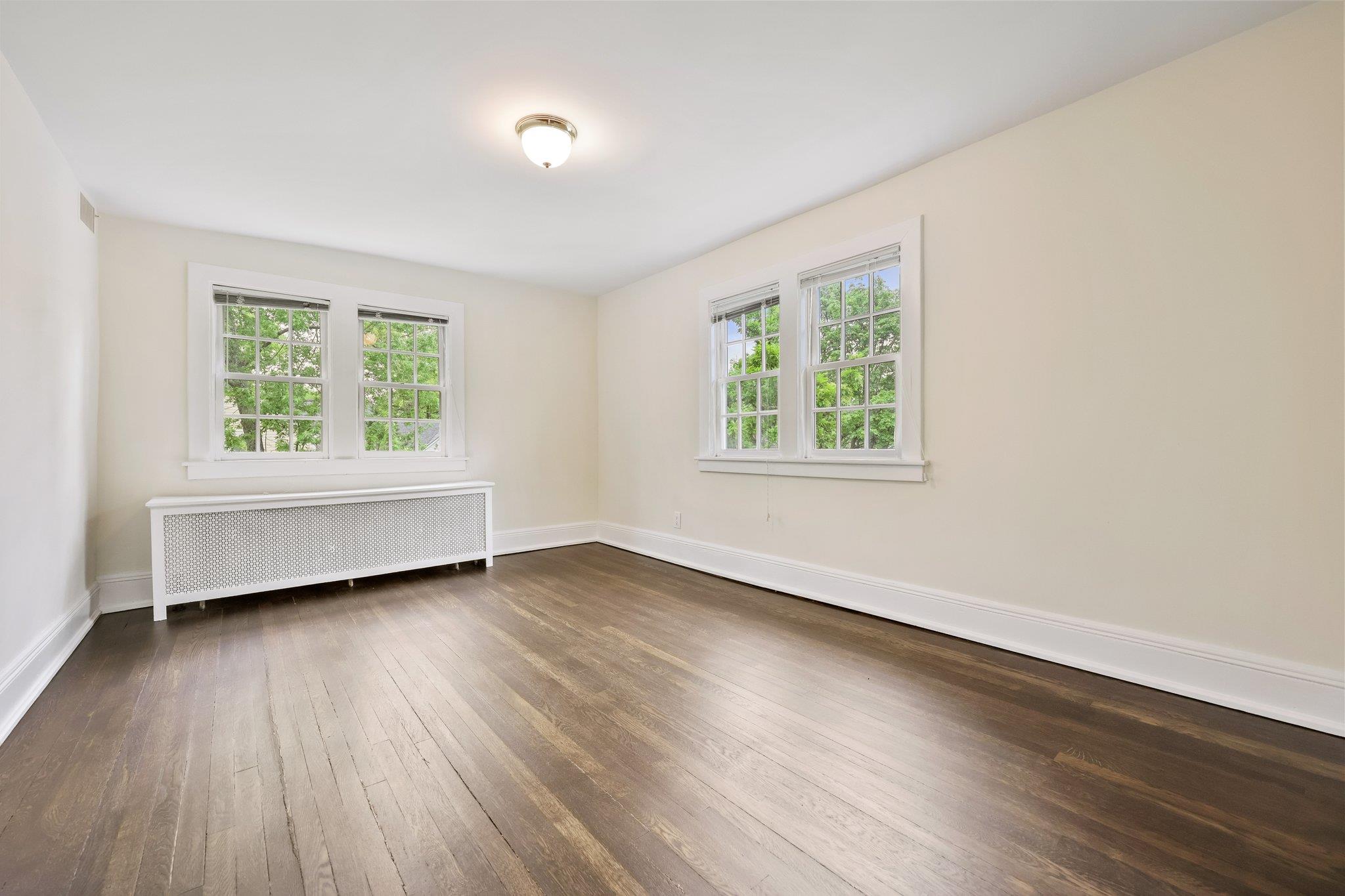83 White Plains Road, Bronxville, New York image 19