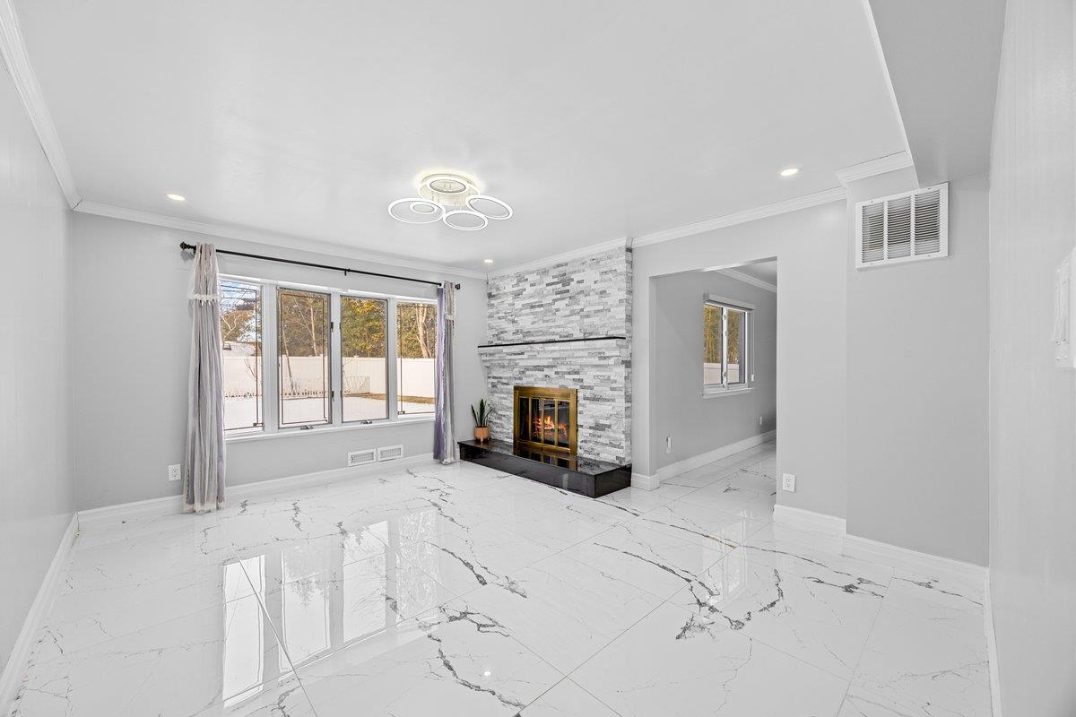 66 Rockland Drive, Jericho, New York image 8