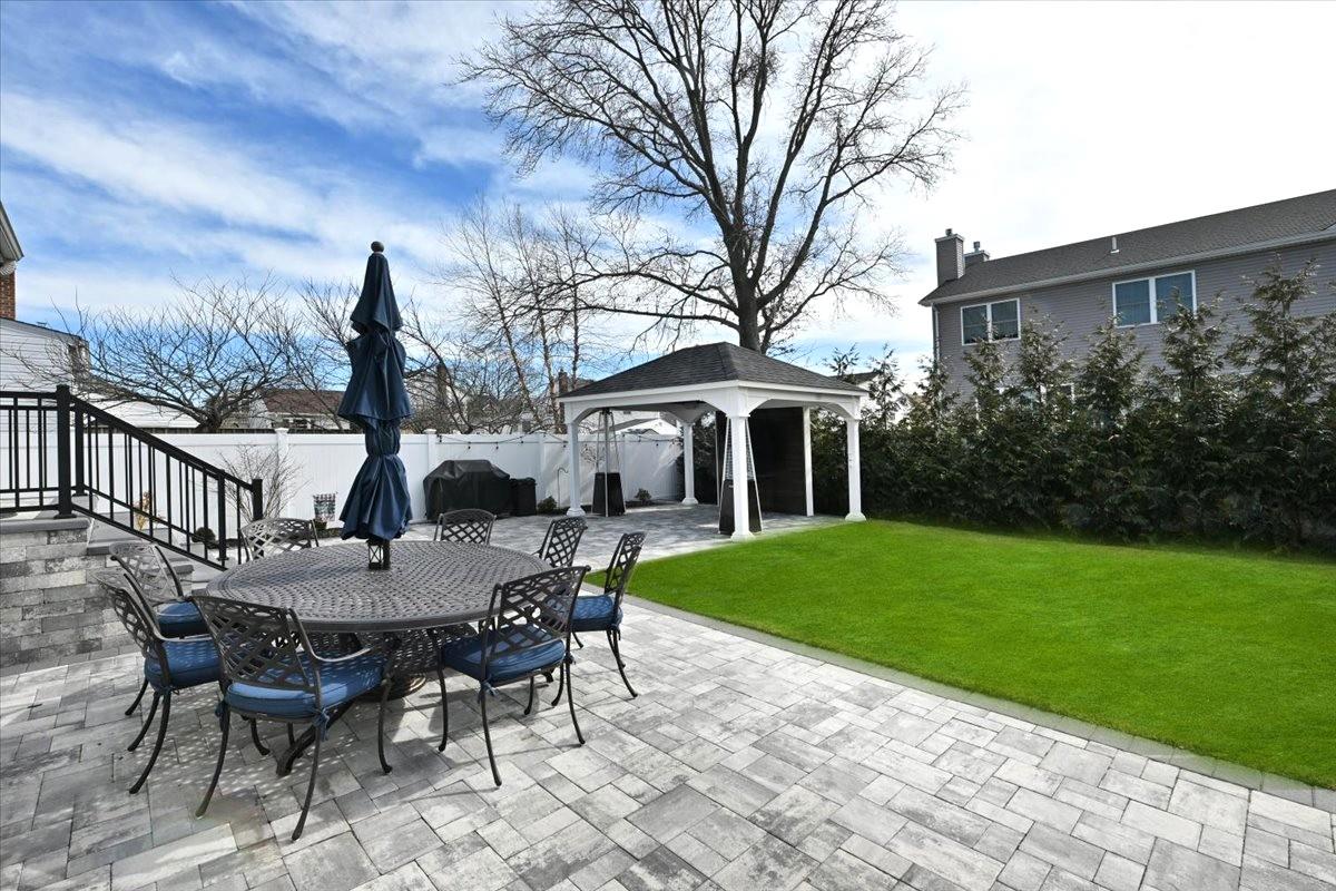2672 Fisher Lane, Bellmore, New York image 21