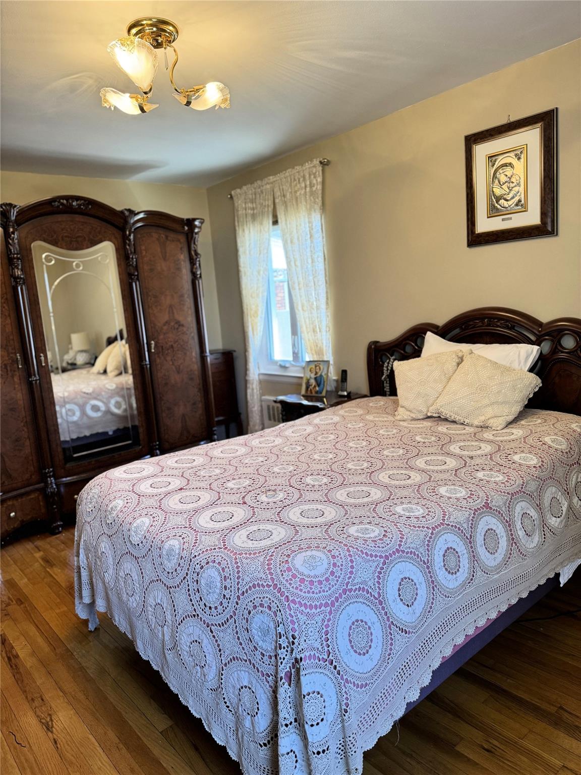 10-08 147th St St, Whitestone, New York image 5