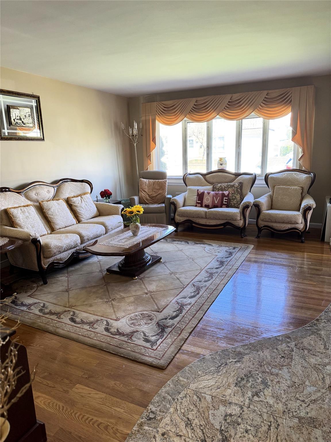 10-08 147th St St, Whitestone, New York image 2