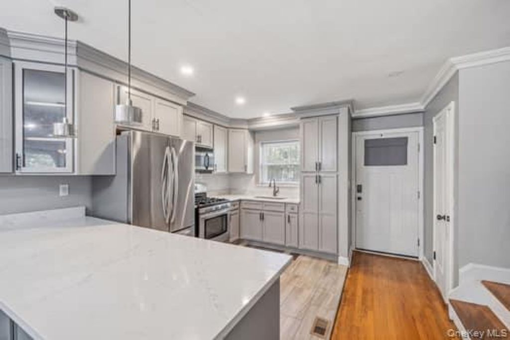 Photo of 2195 Linden Boulevard, Brooklyn, NY 11207 (MLS # 997479)