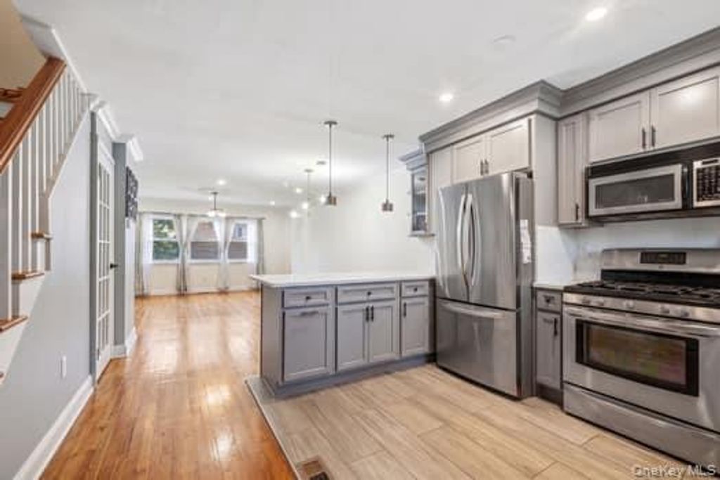 Photo of 2195 Linden Boulevard, Brooklyn, NY 11207 (MLS # 997479)