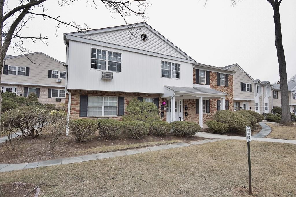 292 Parkside Drive, Suffern, New York image 20