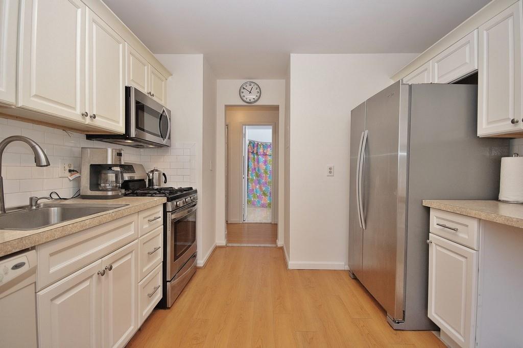 292 Parkside Drive, Suffern, New York image 28