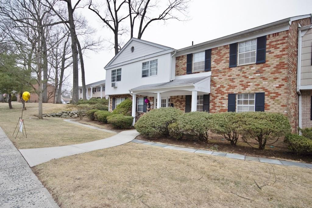292 Parkside Drive, Suffern, New York image 18