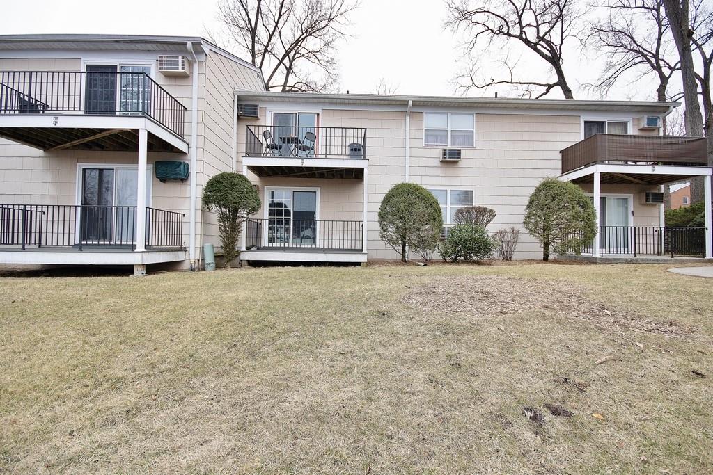 292 Parkside Drive, Suffern, New York image 14