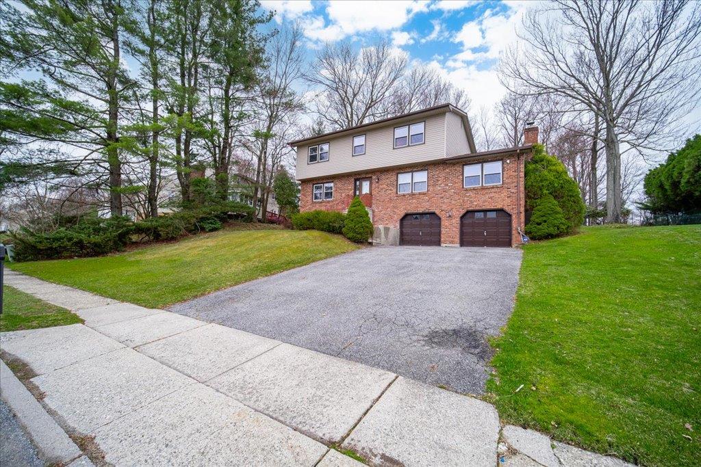 33 Winchester Drive, Monroe, New York image 2