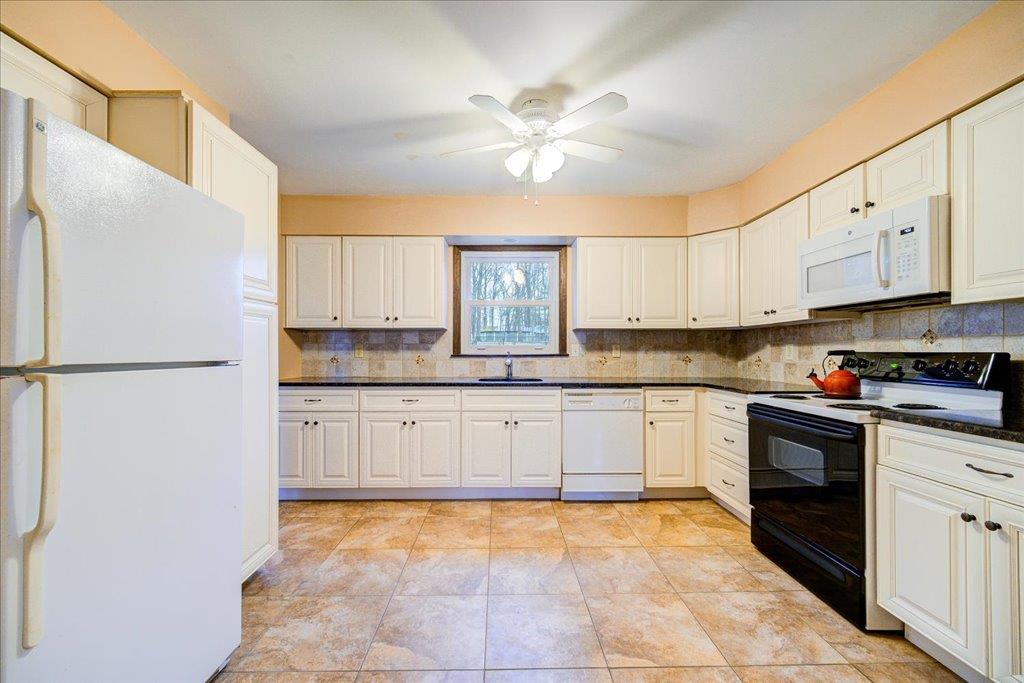33 Winchester Drive, Monroe, New York image 6