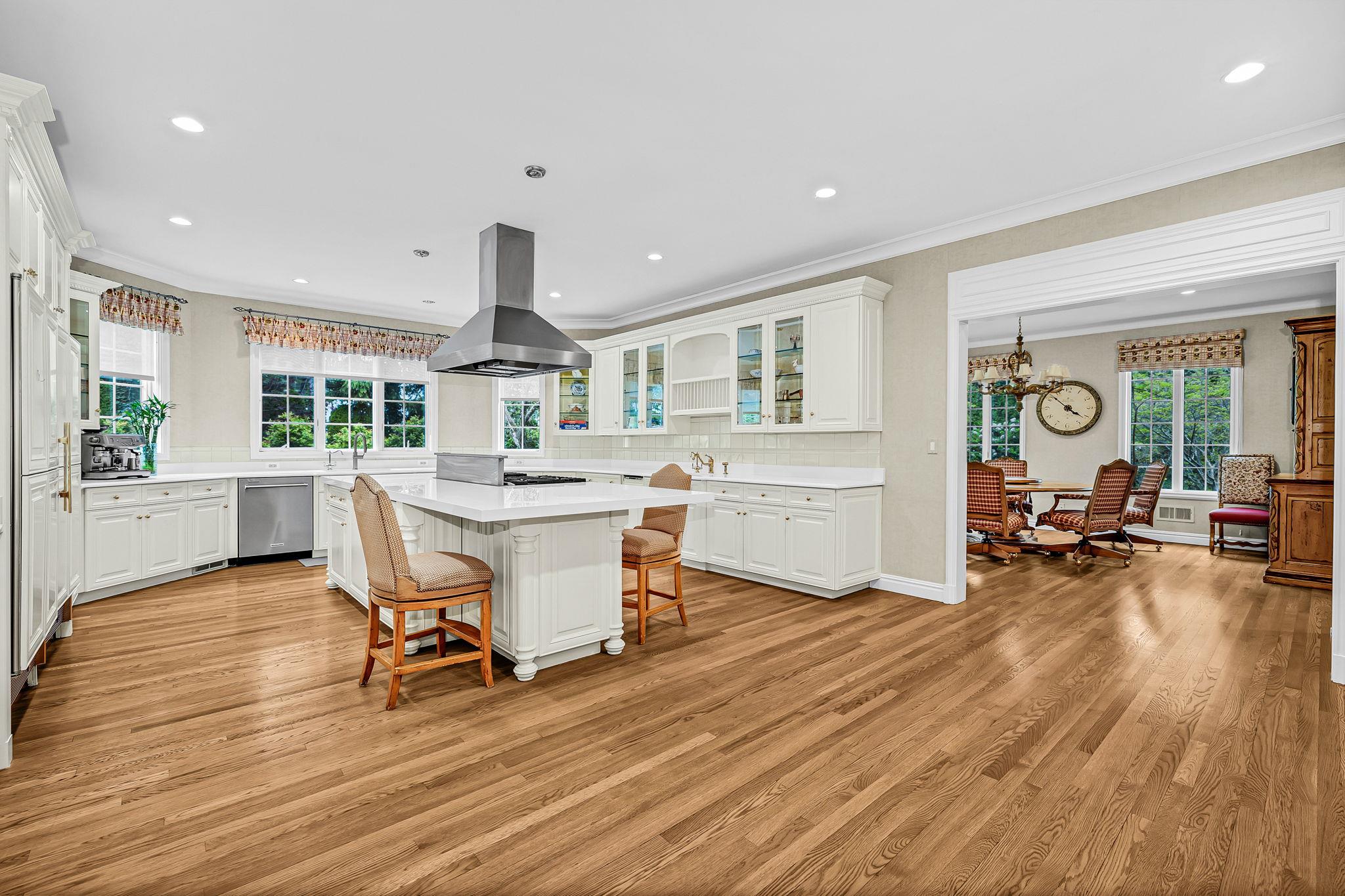 2 Coventry Court, Larchmont, New York image 16