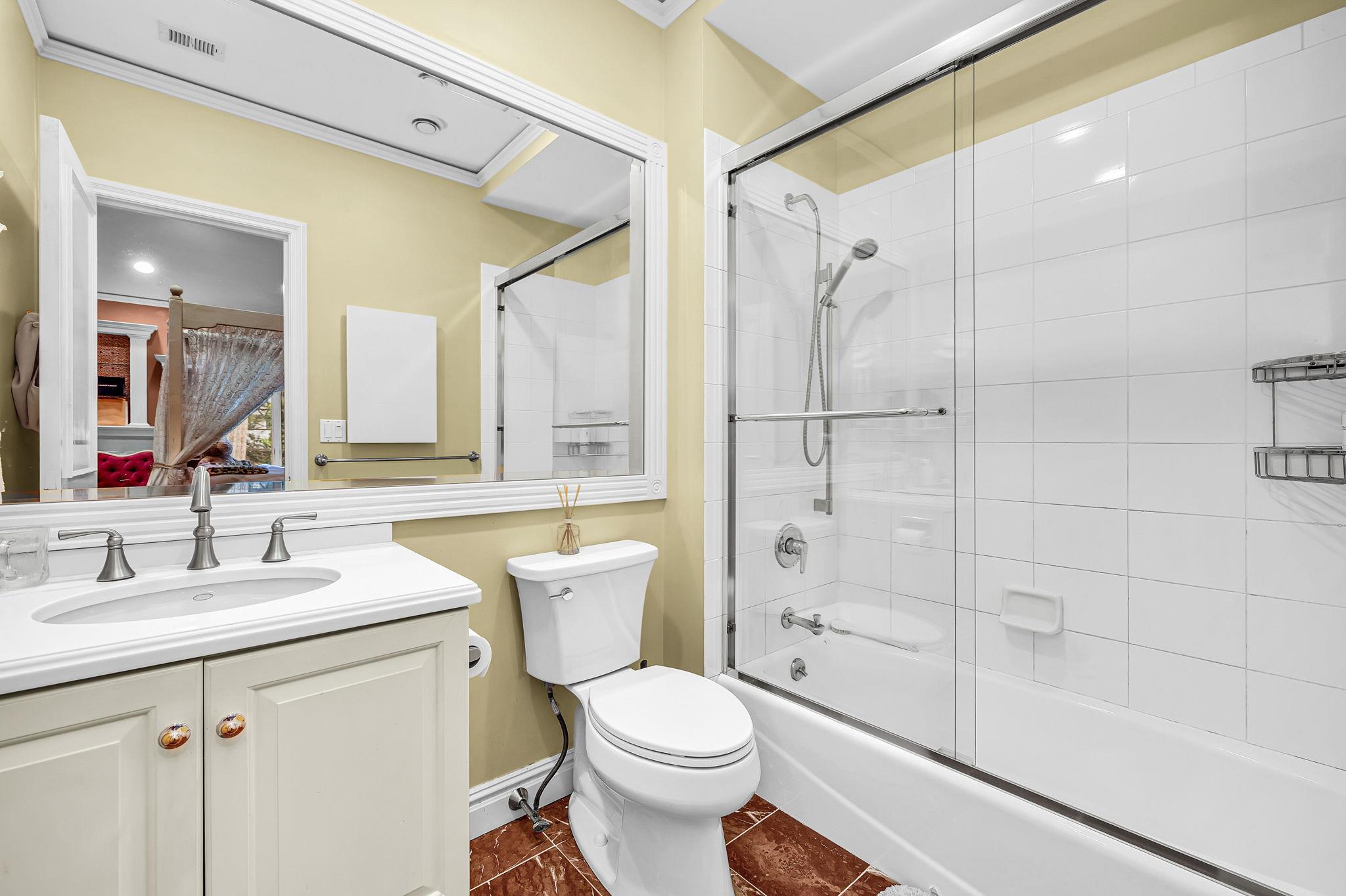 2 Coventry Court, Larchmont, New York image 24