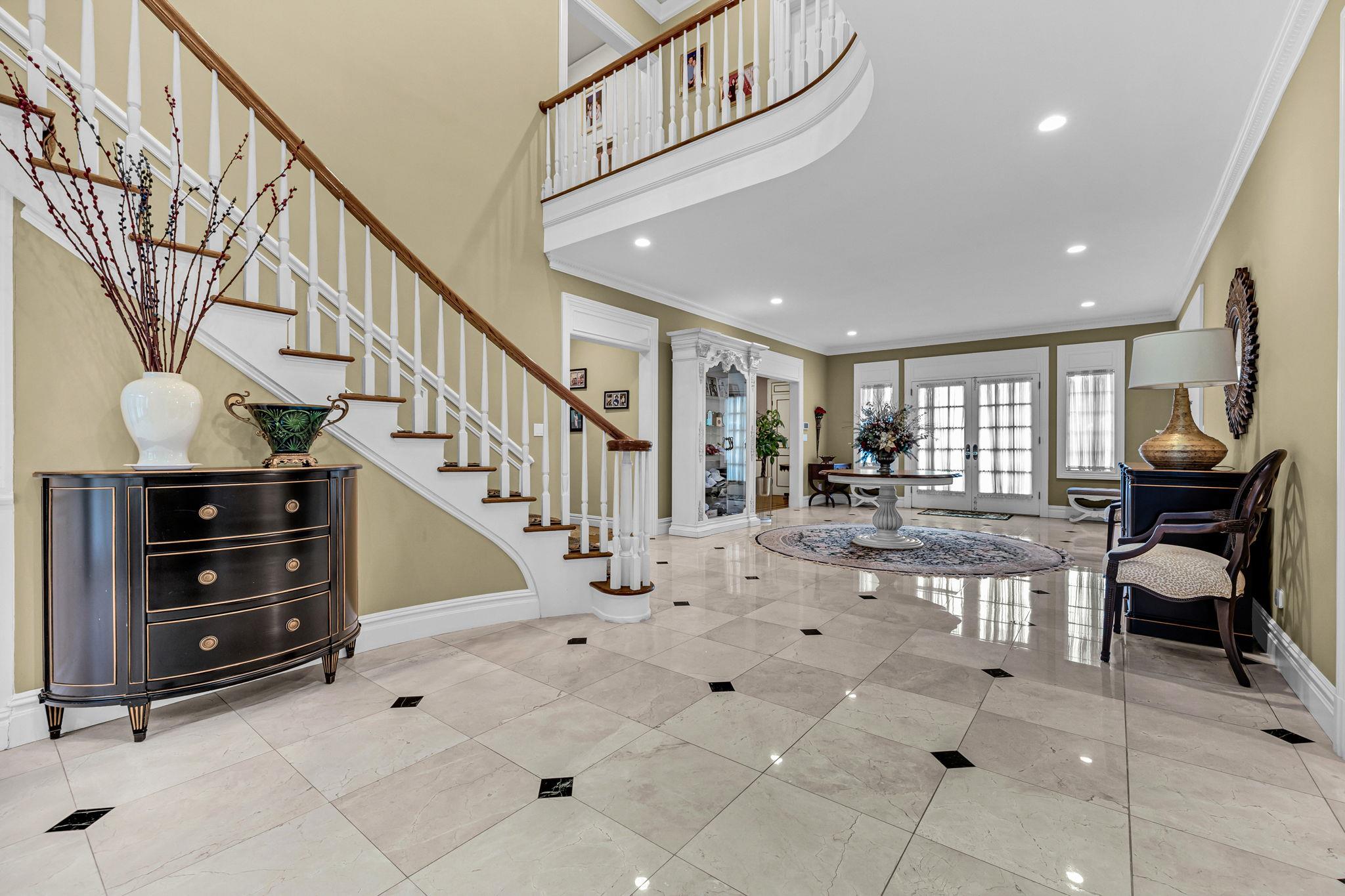 2 Coventry Court, Larchmont, New York image 6