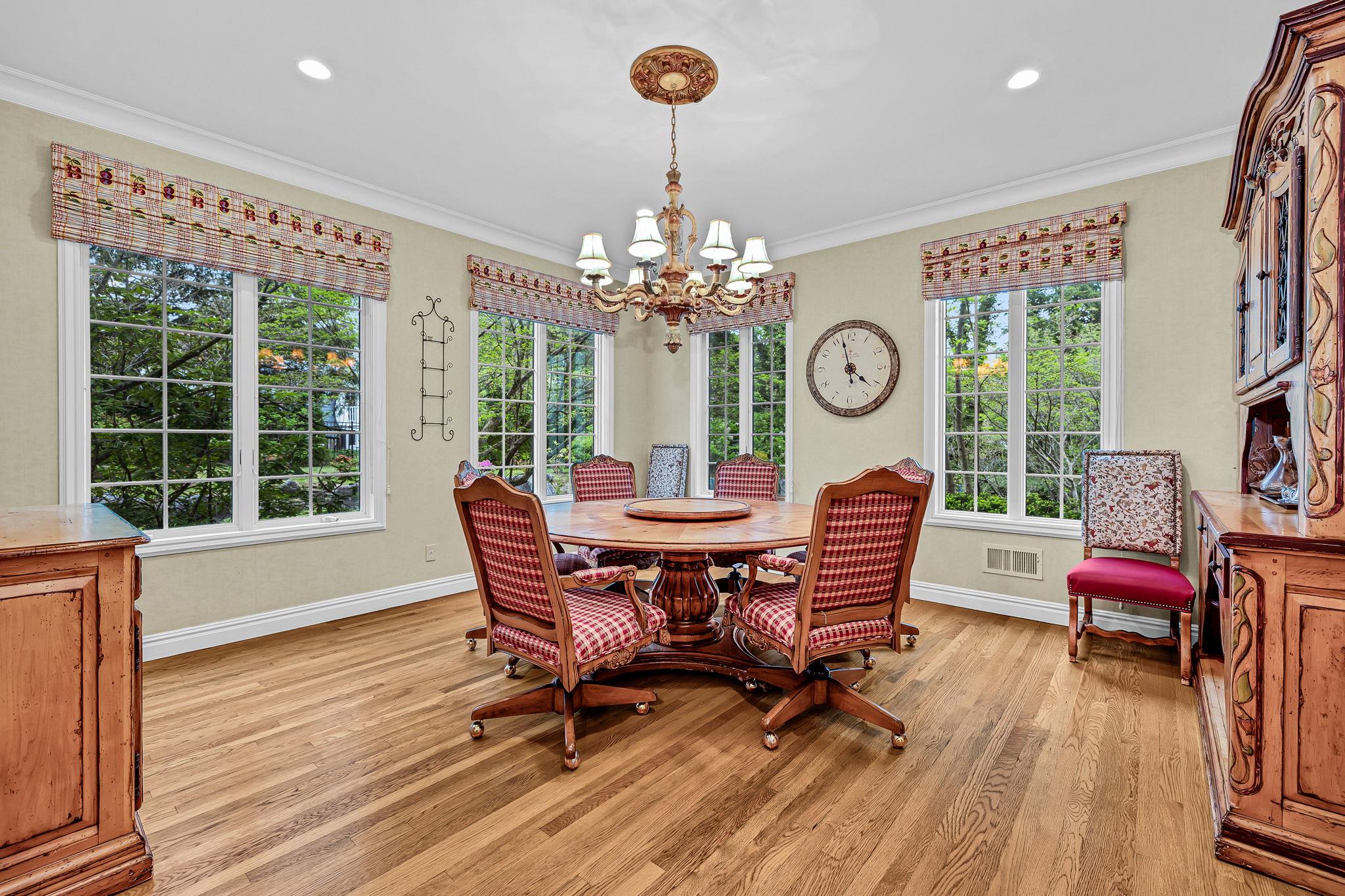 2 Coventry Court, Larchmont, New York image 10