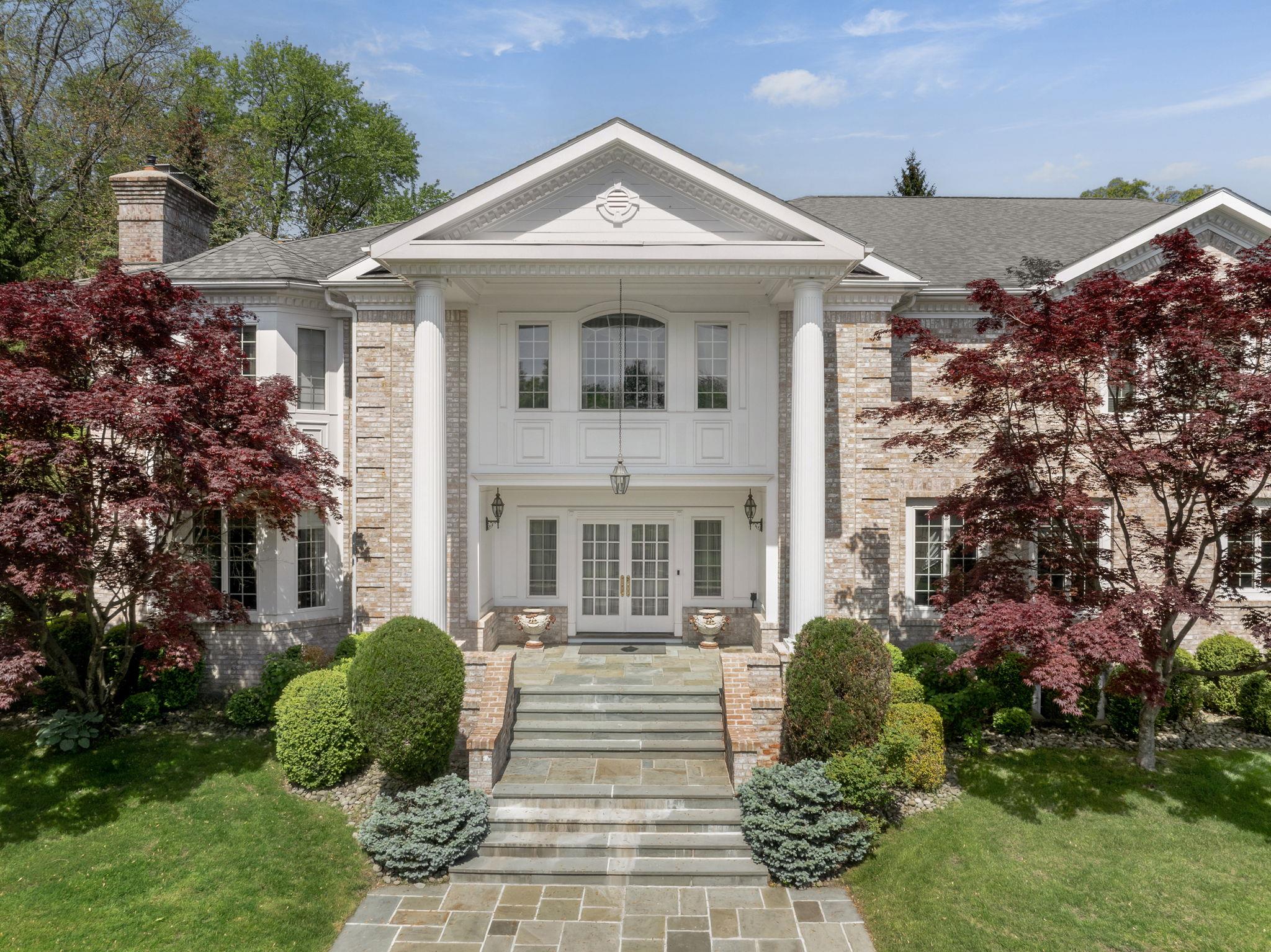 2 Coventry Court, Larchmont, New York image 1