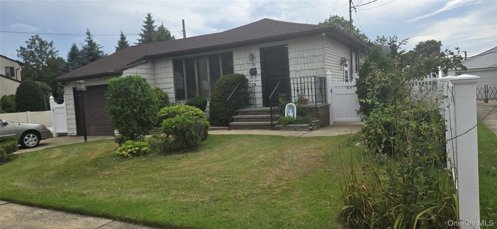 Photo of 29 Scherer Street, Bethpage, NY 11714 (MLS # 1025446)