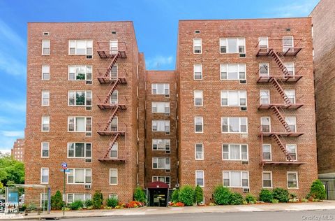 Homes For Sale - 91 Van Cortlandt Avenue #3F<br/> Bronx, NY 10463