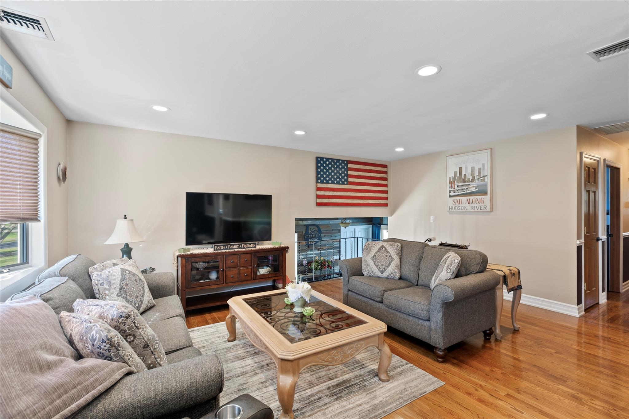 10 Holly Drive, East Northport, New York image 6