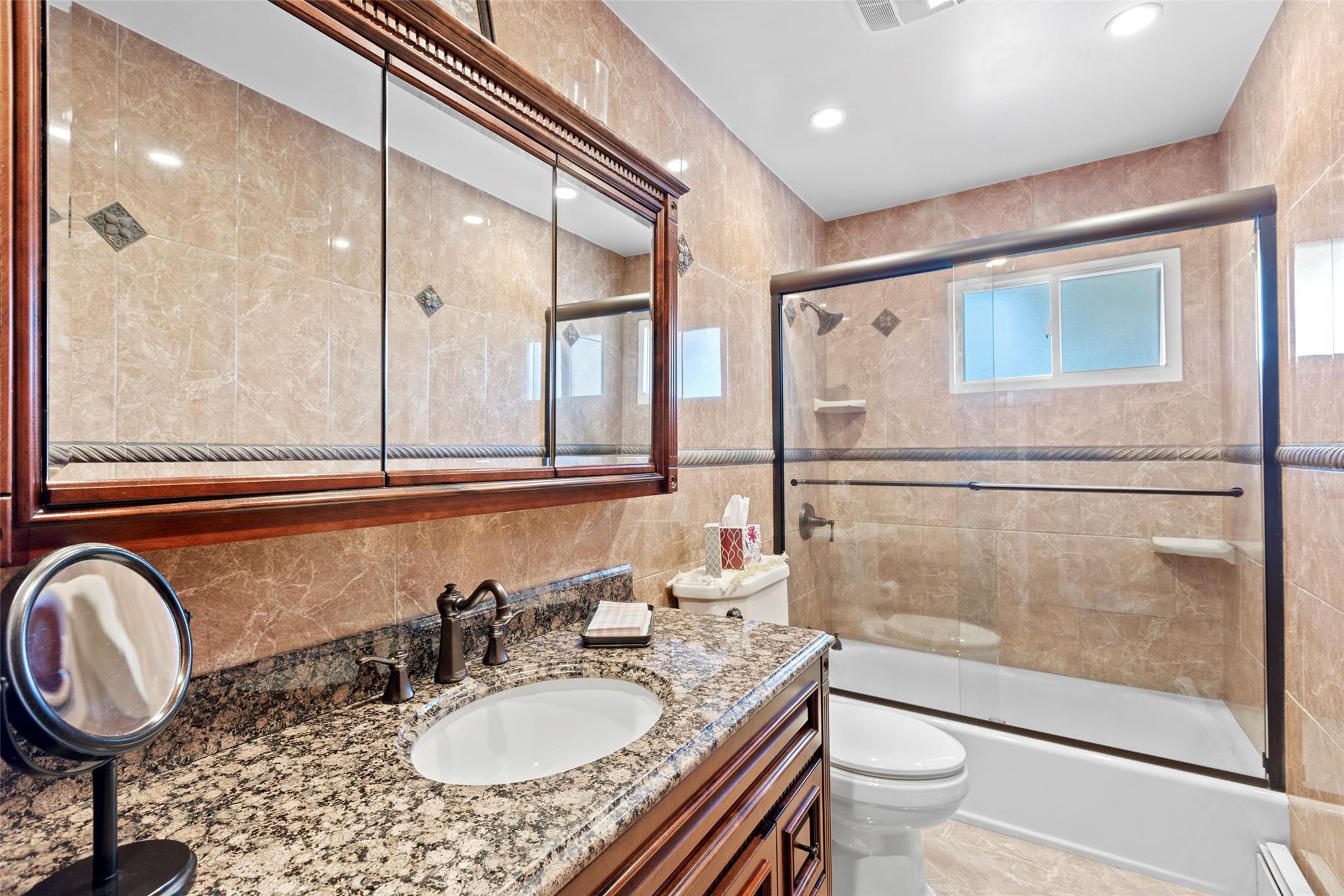 10 Holly Drive, East Northport, New York image 21