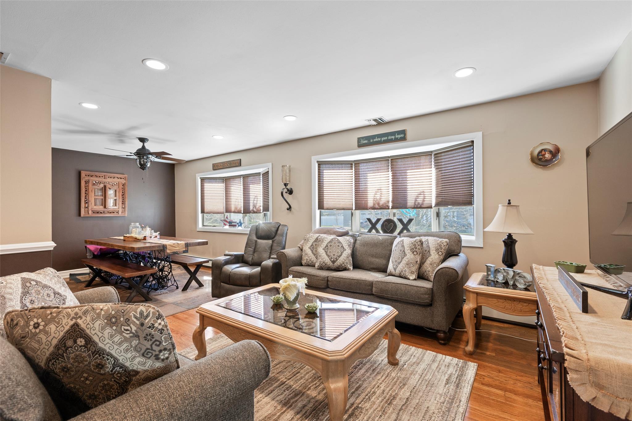 10 Holly Drive, East Northport, New York image 5