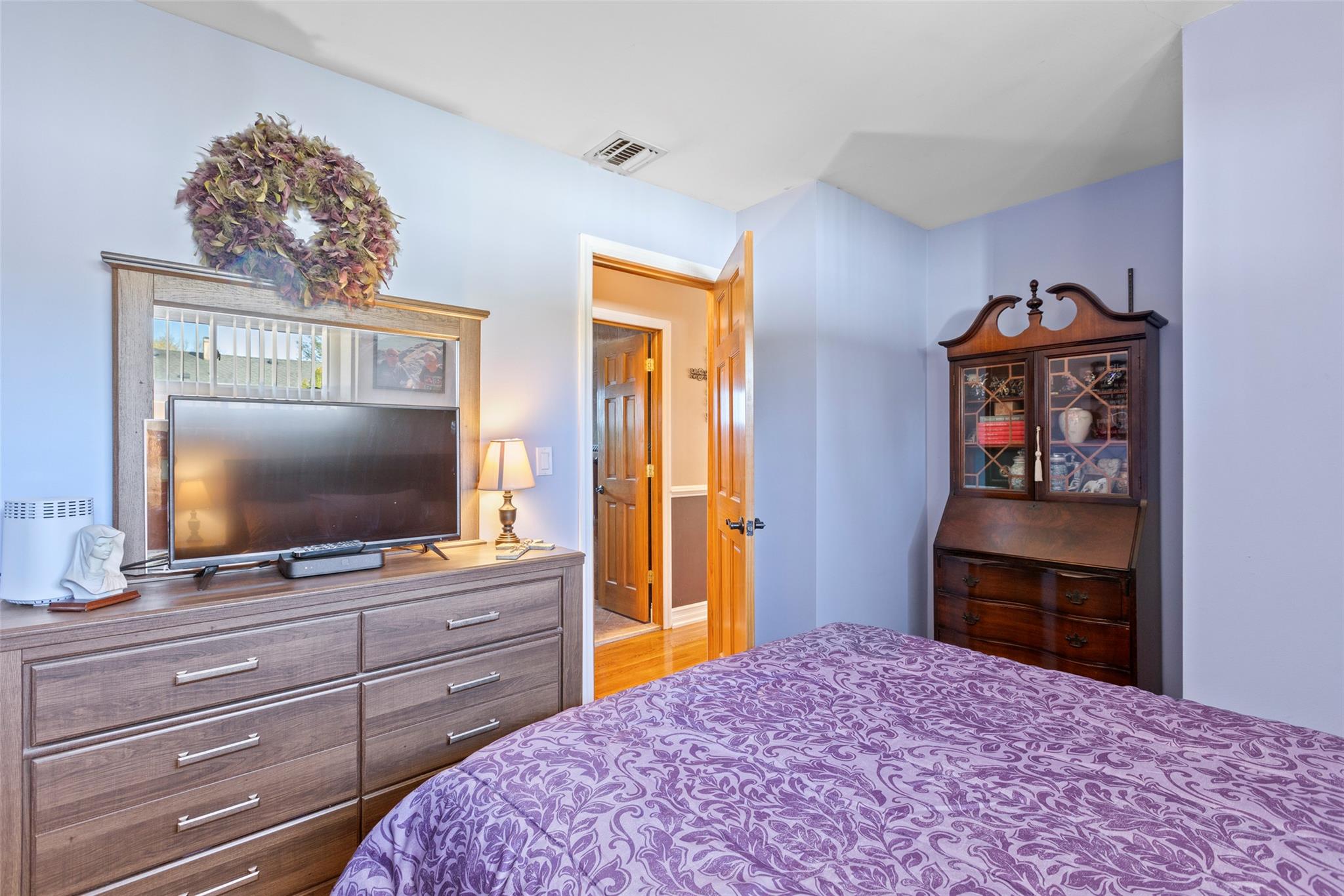 10 Holly Drive, East Northport, New York image 18