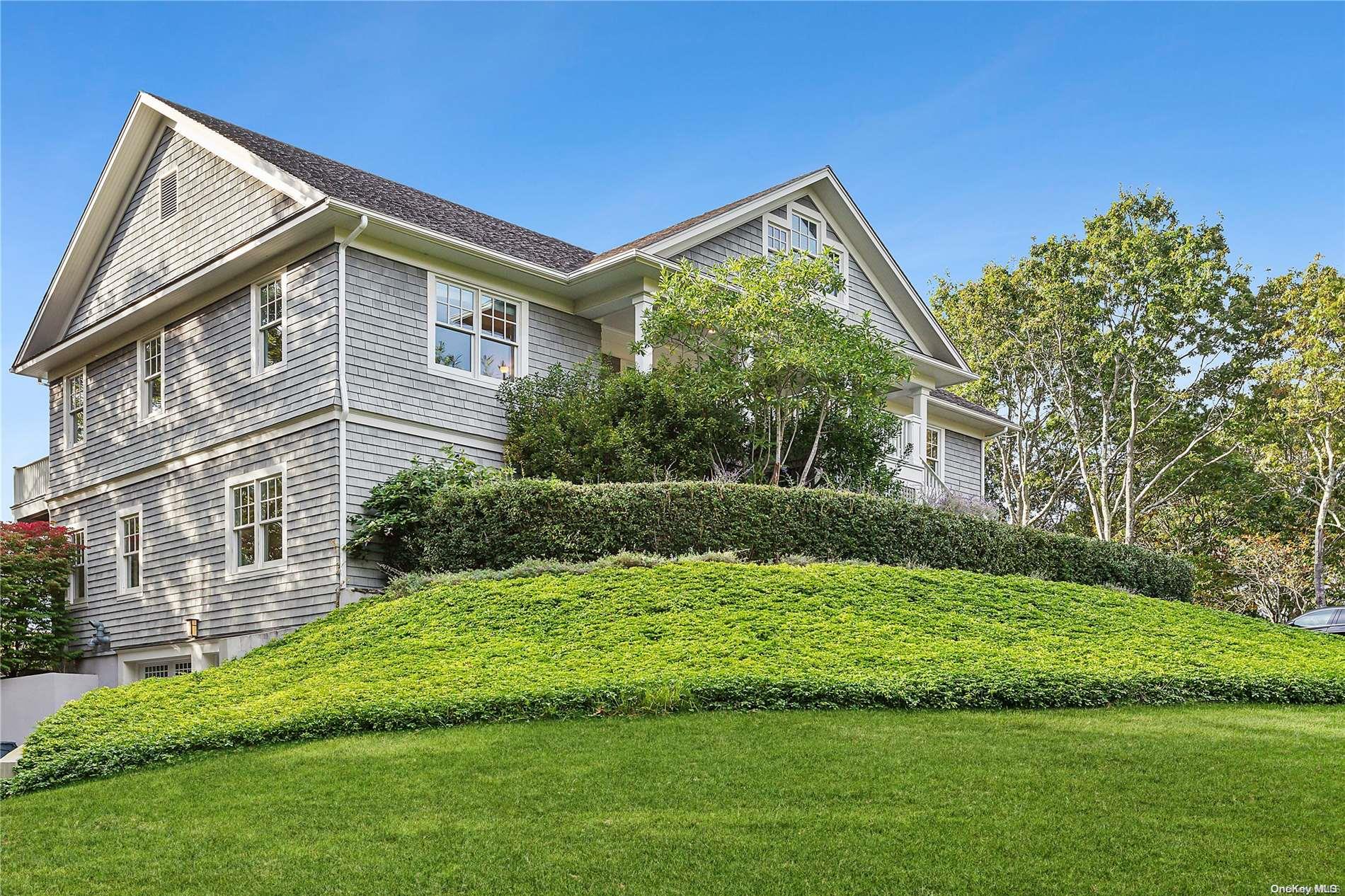 7 Fourteen Hills Court