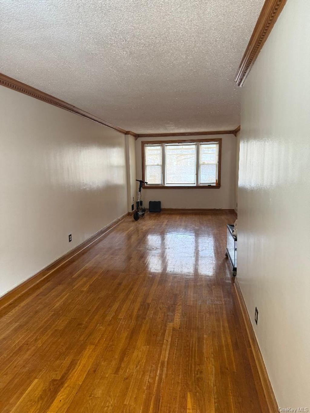 Photo of 918 E 81st Street, Brooklyn, NY 11236 (MLS # 954193)