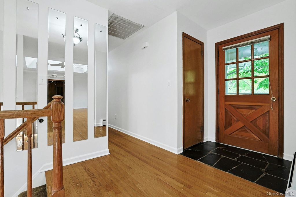 Photo of 1 Cairngorm Road, New City, NY 10956 (MLS # 1007396)