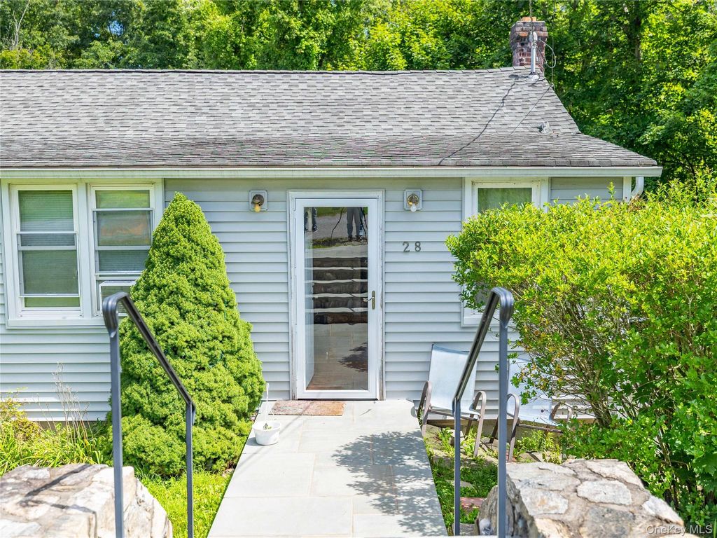 Photo of 28 Brewster Drive, Carmel, NY 10512 (MLS # 943860)