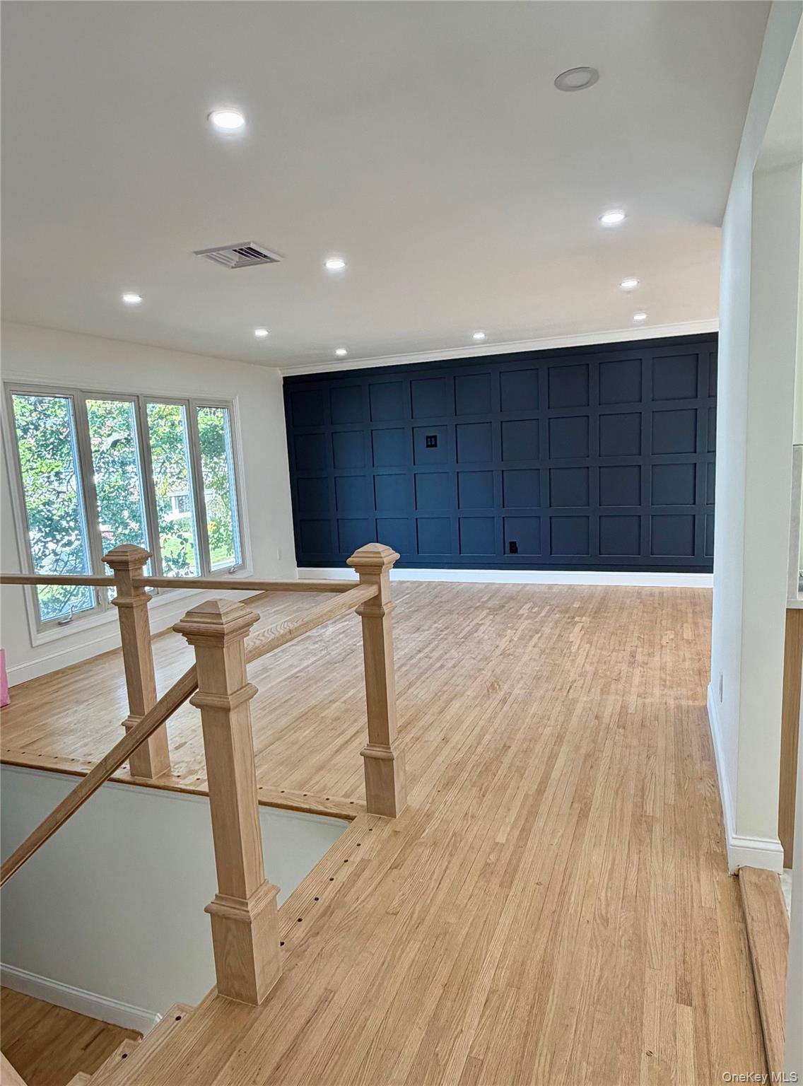 96 Cedar Drive W