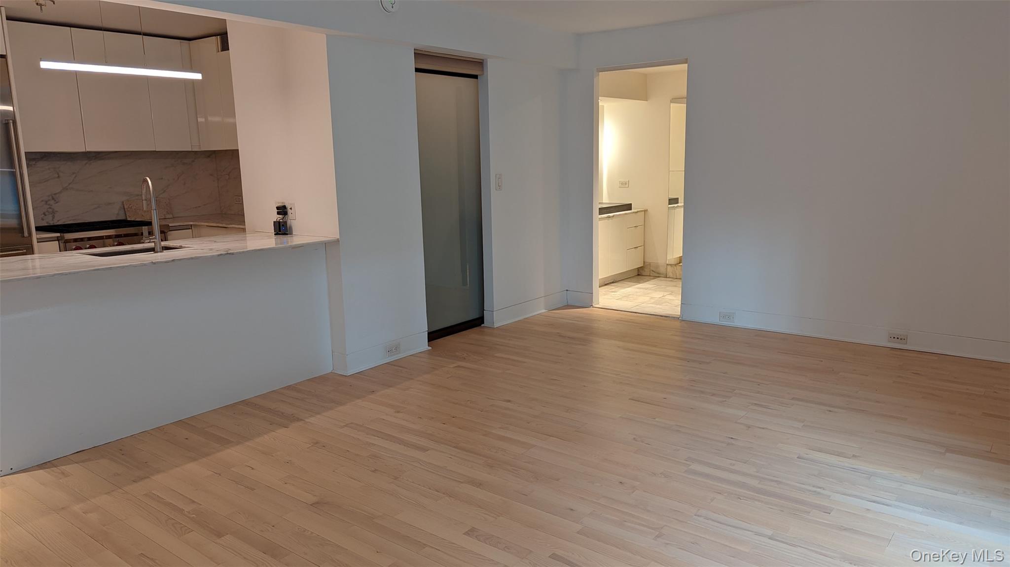 322 W 57 Street 54Q