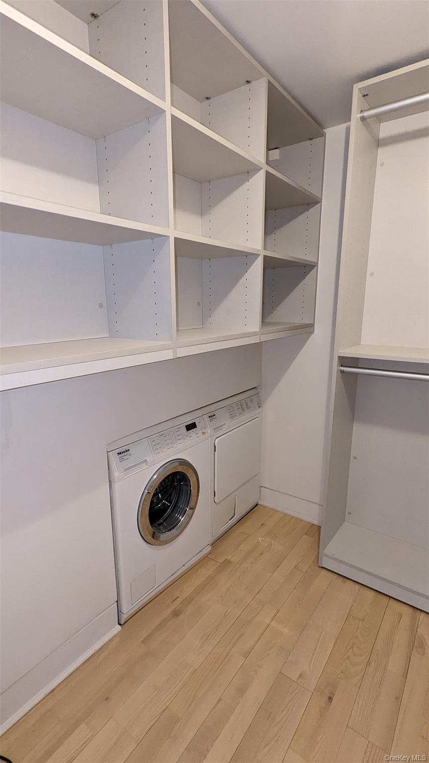 322 W 57 Street 54Q
