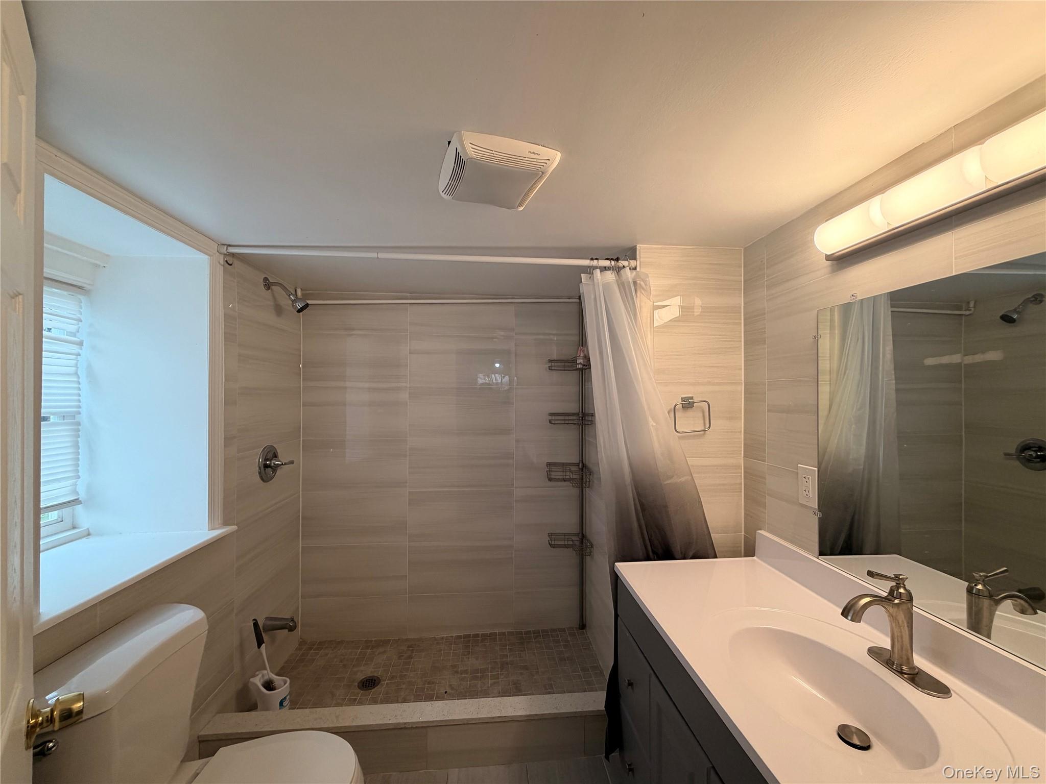 37 California Avenue