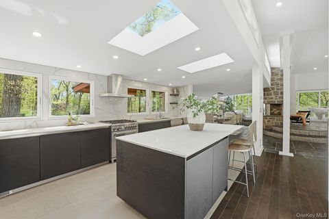 Tiny photo for 150 N Healy Avenue, Hartsdale, NY 10530 (MLS # 947040)