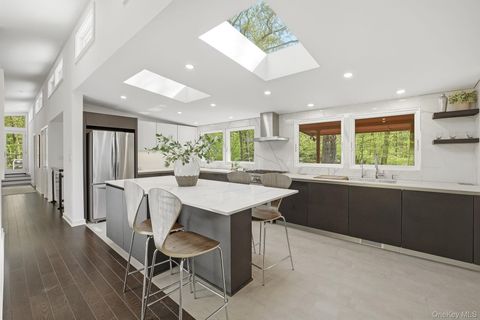 Tiny photo for 150 N Healy Avenue, Hartsdale, NY 10530 (MLS # 947040)