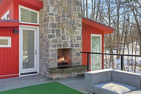 Tiny photo for 150 N Healy Avenue, Hartsdale, NY 10530 (MLS # 947040)