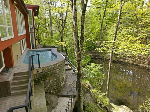 Tiny photo for 150 N Healy Avenue, Hartsdale, NY 10530 (MLS # 947040)