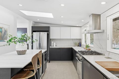 Tiny photo for 150 N Healy Avenue, Hartsdale, NY 10530 (MLS # 947040)