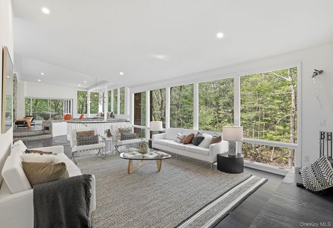 Tiny photo for 150 N Healy Avenue, Hartsdale, NY 10530 (MLS # 947040)