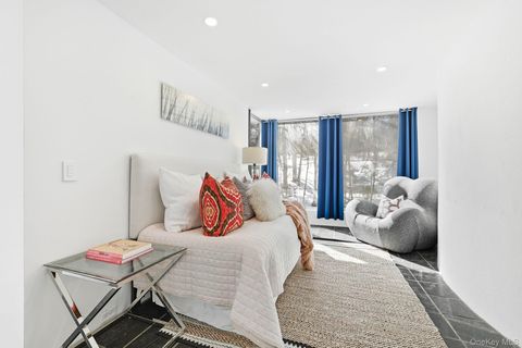 Tiny photo for 150 N Healy Avenue, Hartsdale, NY 10530 (MLS # 947040)