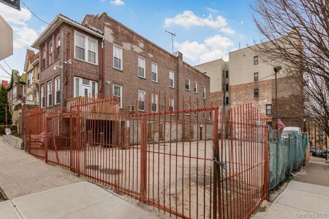 Multifamily For Sale - 210 W 179th Street<br/> Bronx County, Bronx, NY 10453