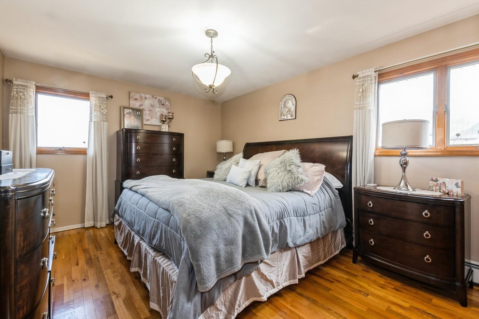 293 Hunnewell Avenue, Elmont, New York image 14