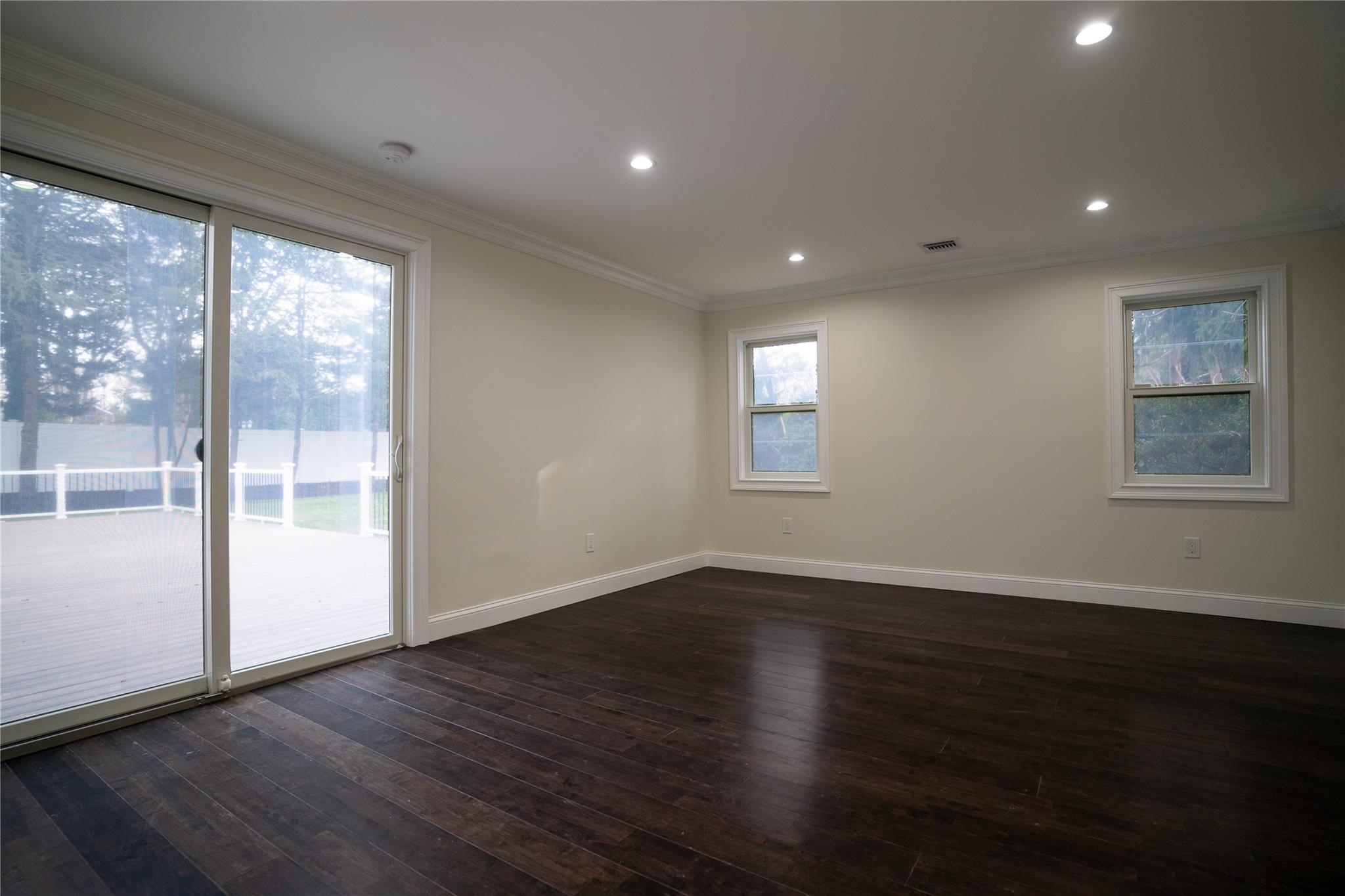 15 Severin Pl, Huntington, New York image 7
