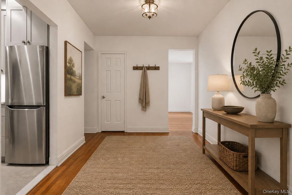 Photo of 824 Palmer Road #2D, Bronxville, NY 10708 (MLS # 1008242)
