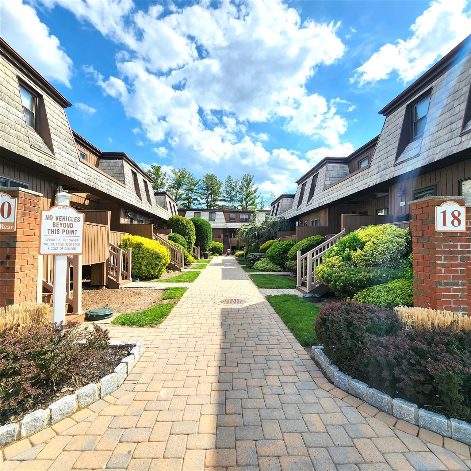 22 Heritage Drive #G, New City, New York image 1