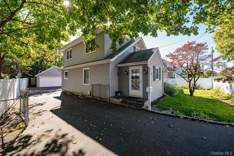 38 High Street Roslyn Heights NY 11577