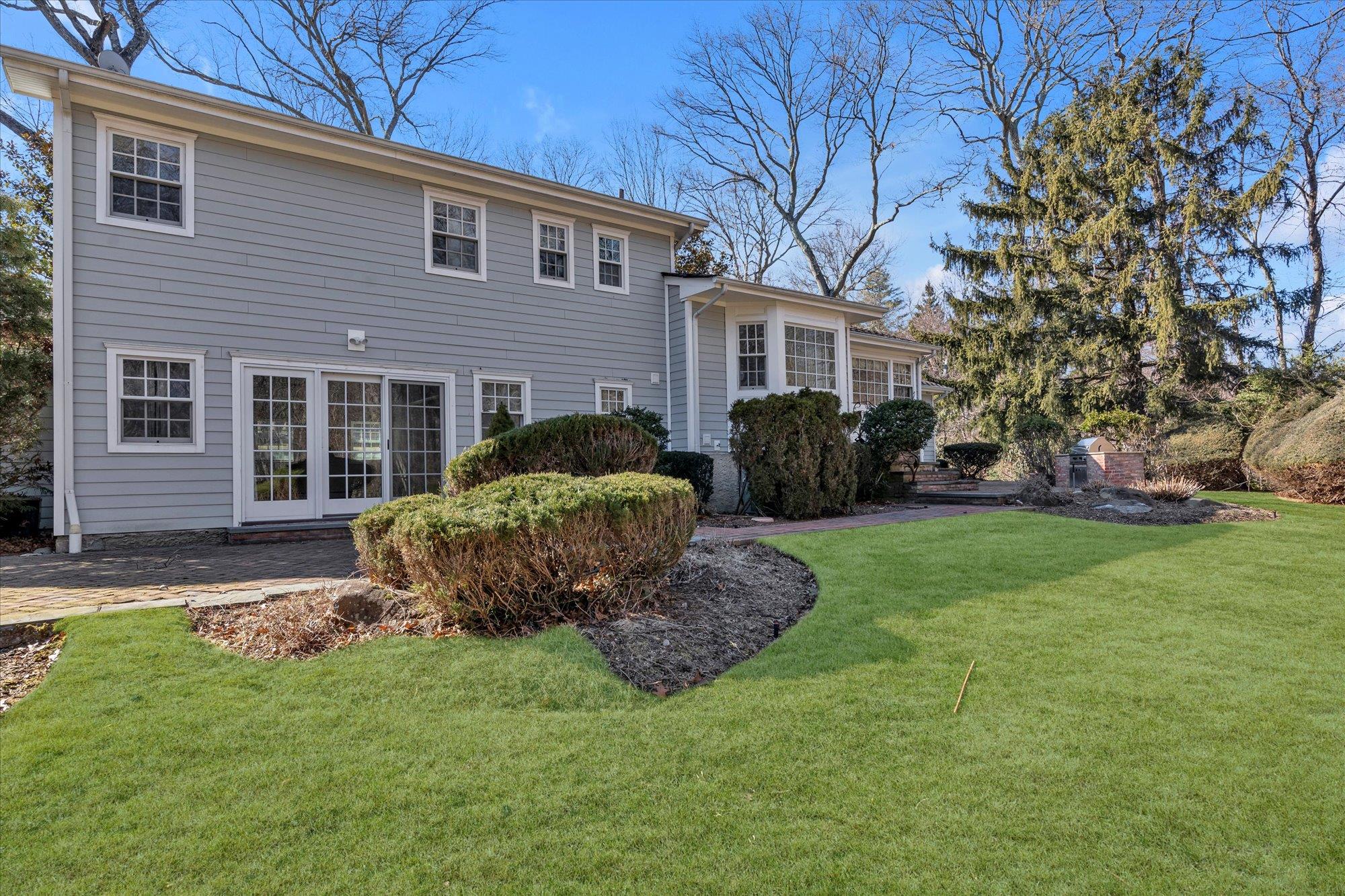 10 Brookville Lane, Brookville, New York image 20
