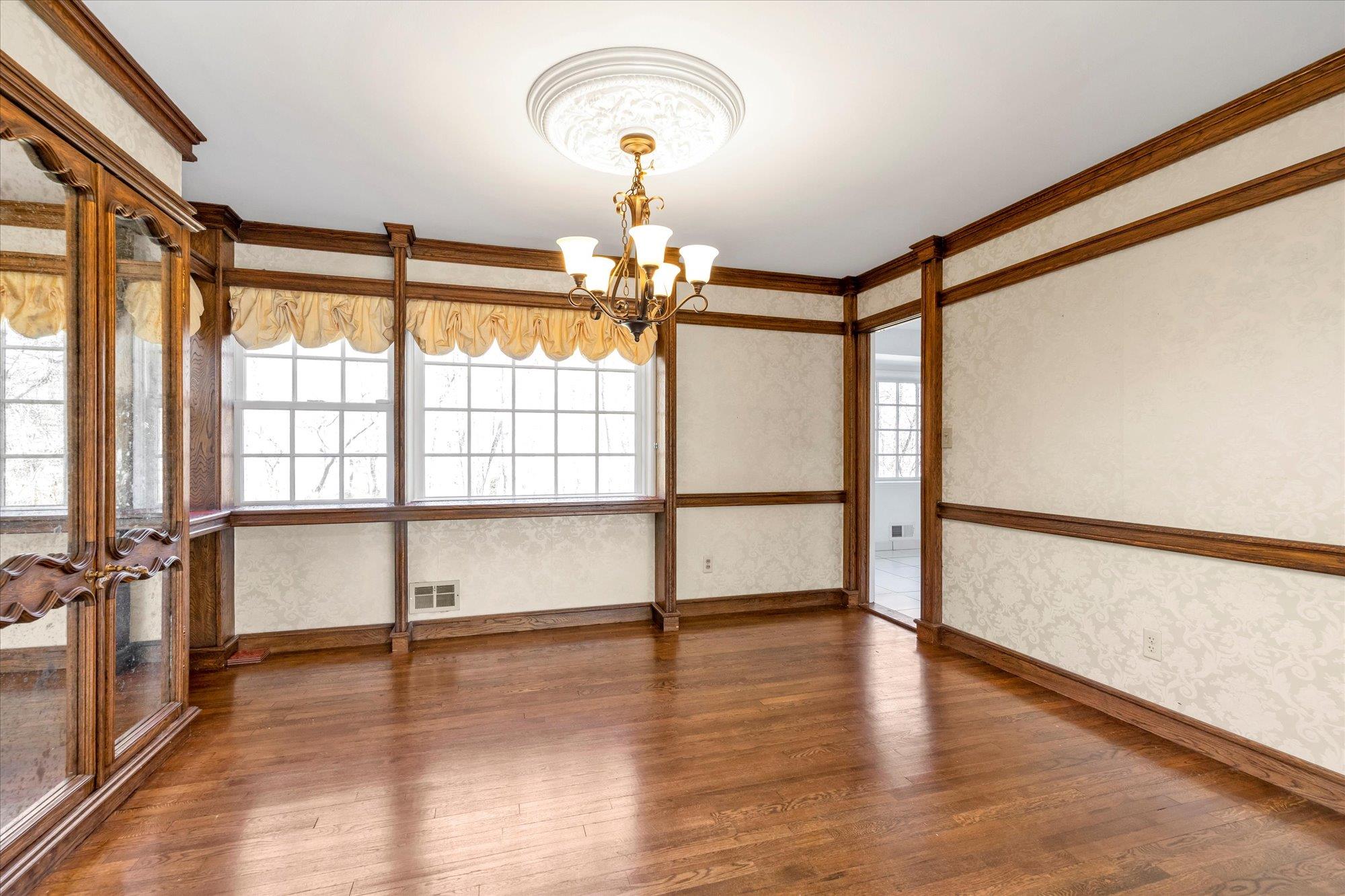 10 Brookville Lane, Brookville, New York image 4