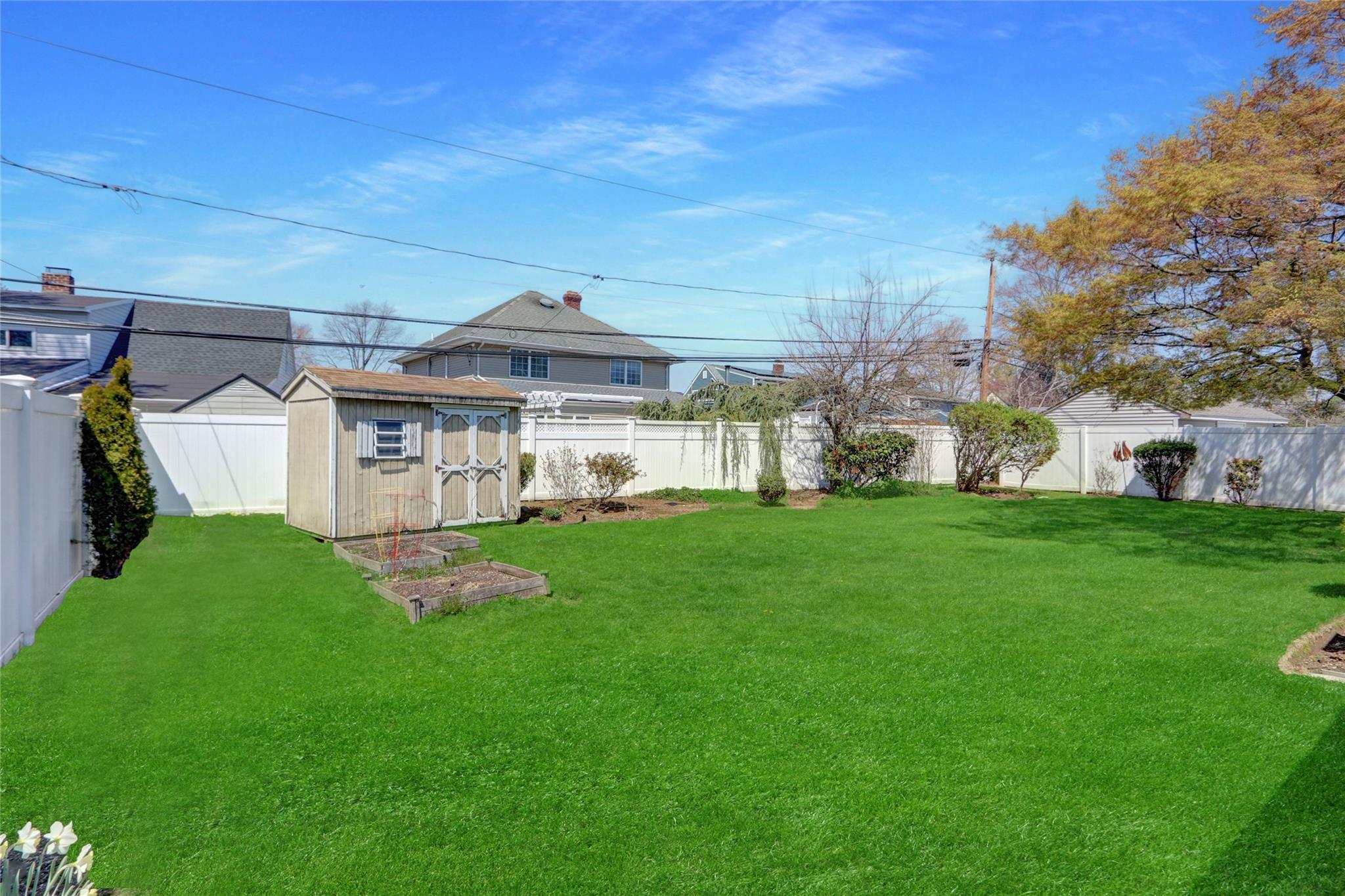 47 Elves Lane, Levittown, New York image 13